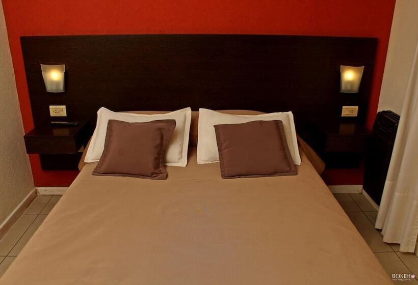 فندق صغير Posada De Las Sierras