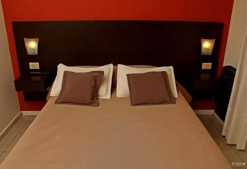 ユースホステル Posada De Las Sierras