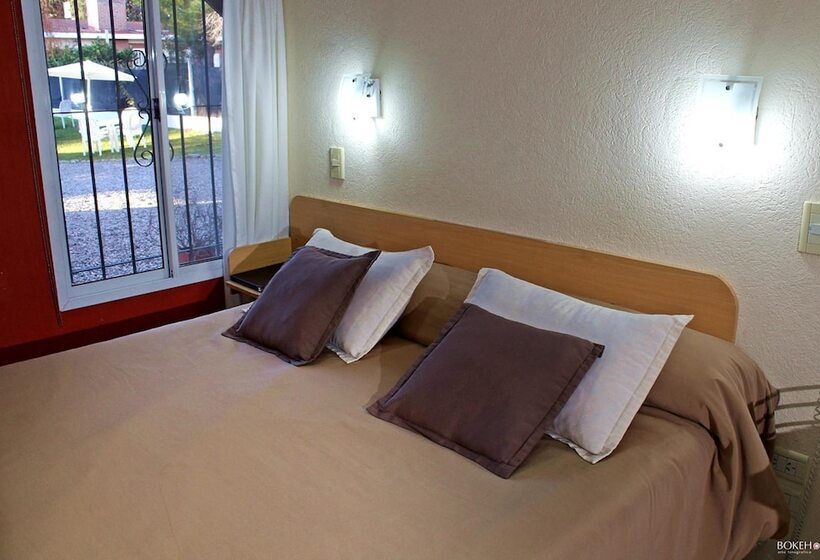 فندق صغير Posada De Las Sierras