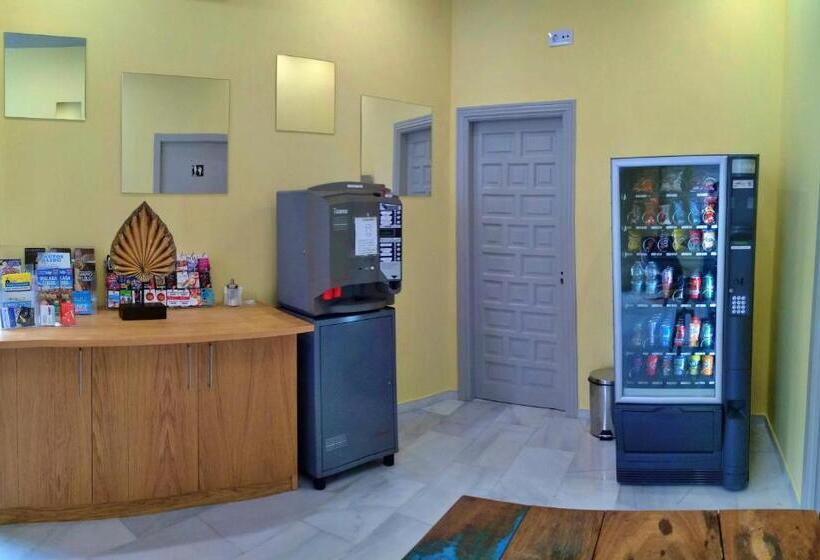 Pension Hostal Tilos