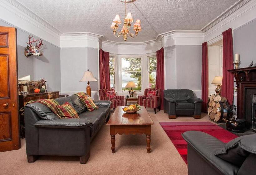 펜션 Kiltearn Guest House