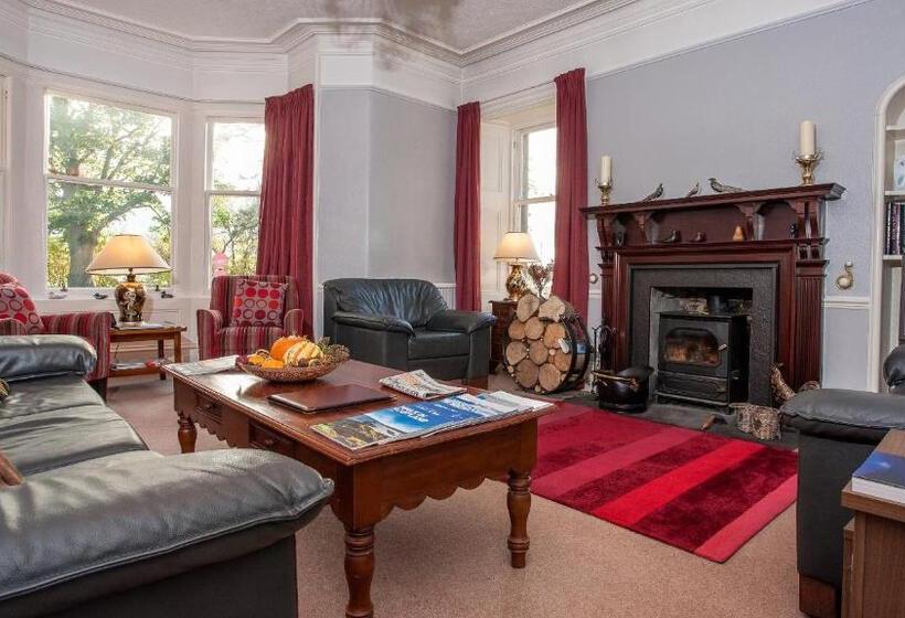 펜션 Kiltearn Guest House