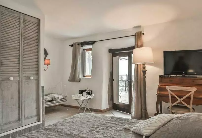 ペンション Maison D'hôtes Le Hameau De La Mûre