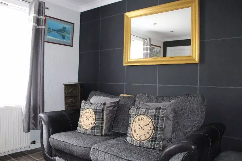 پانسیون Pitfaranne Guest House