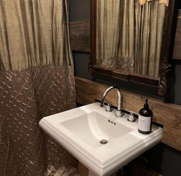 膳宿费 Soul Food Mont Morris