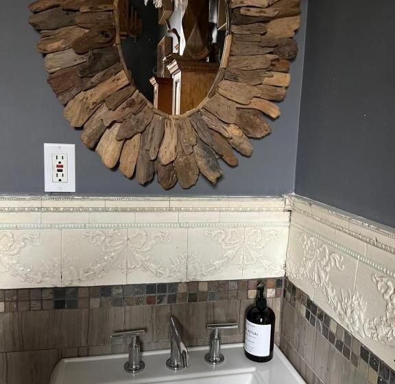 膳宿费 Soul Food Mont Morris