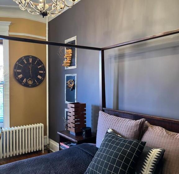 膳宿费 Soul Food Mont Morris