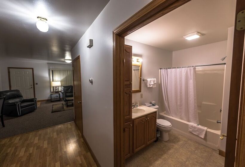 Общежитие Draft Horse Inn And Suites