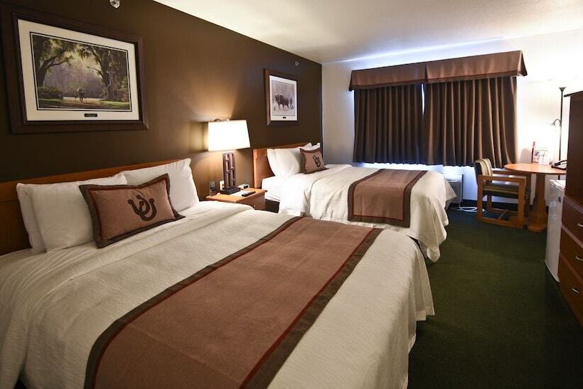 Общежитие Draft Horse Inn And Suites