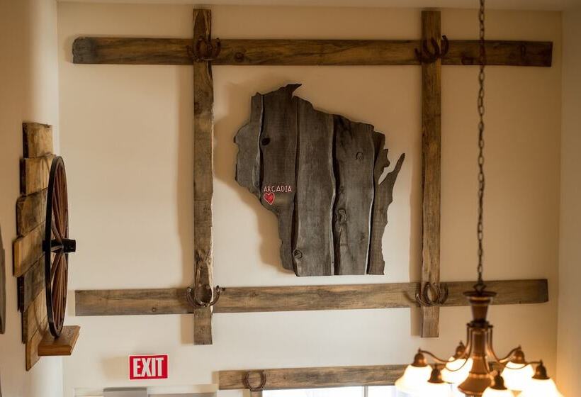 Общежитие Draft Horse Inn And Suites