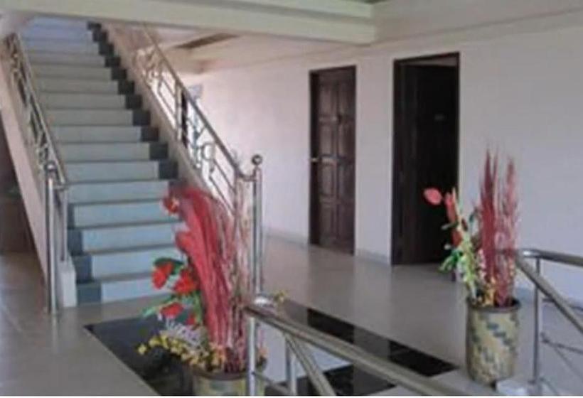 호스텔 Ploy Puu Residence