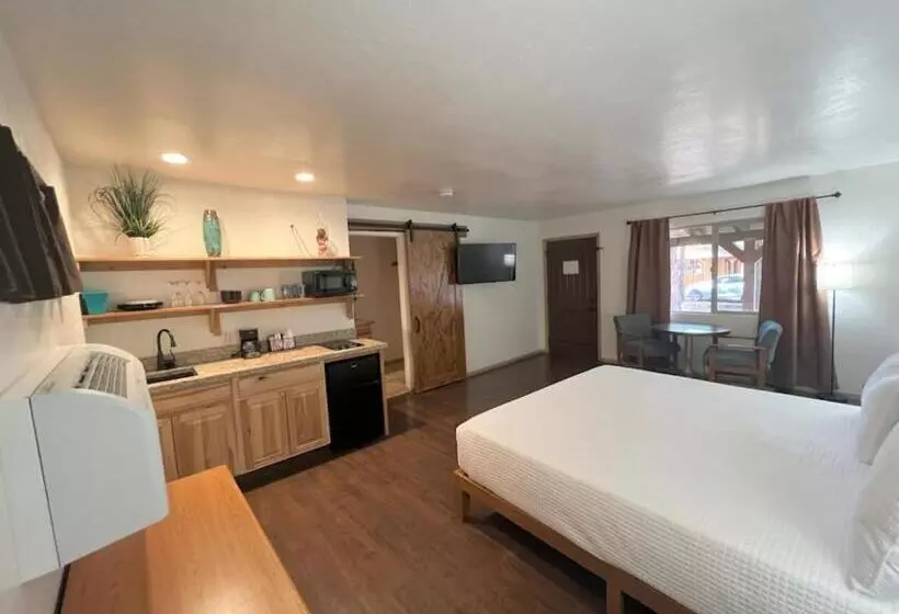 Retkeilymaja Timberlodge Inn