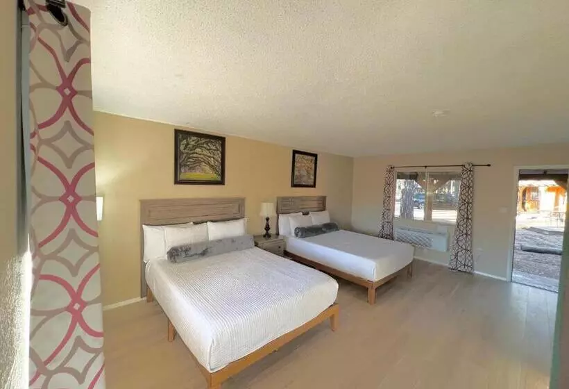 Retkeilymaja Timberlodge Inn