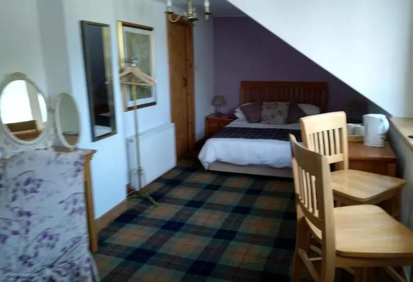 تختخواب و صبحانه Whistlefield Inn