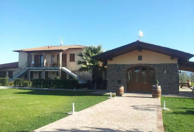 هتل Agriturismo Cannavota