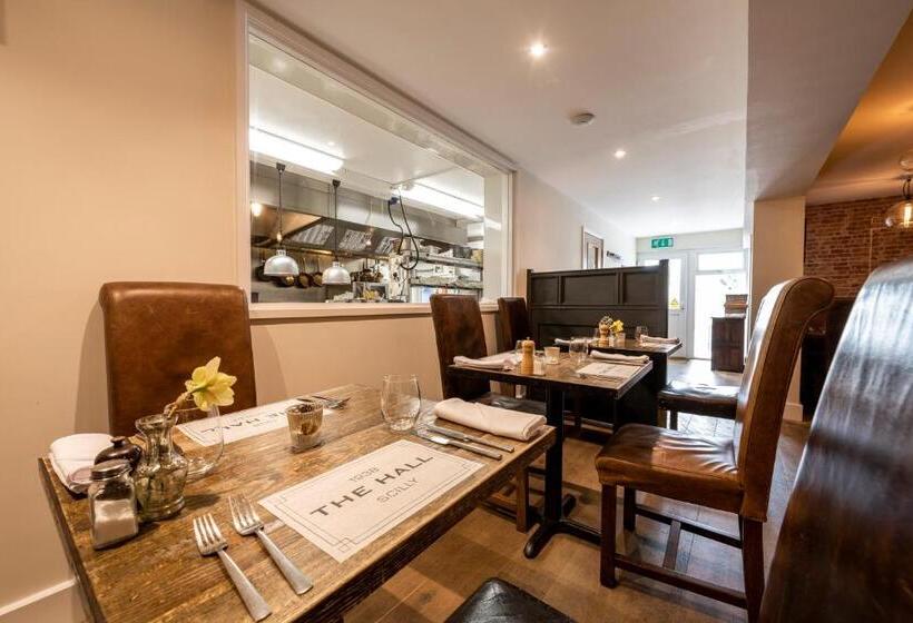 Отель St Marys Hall