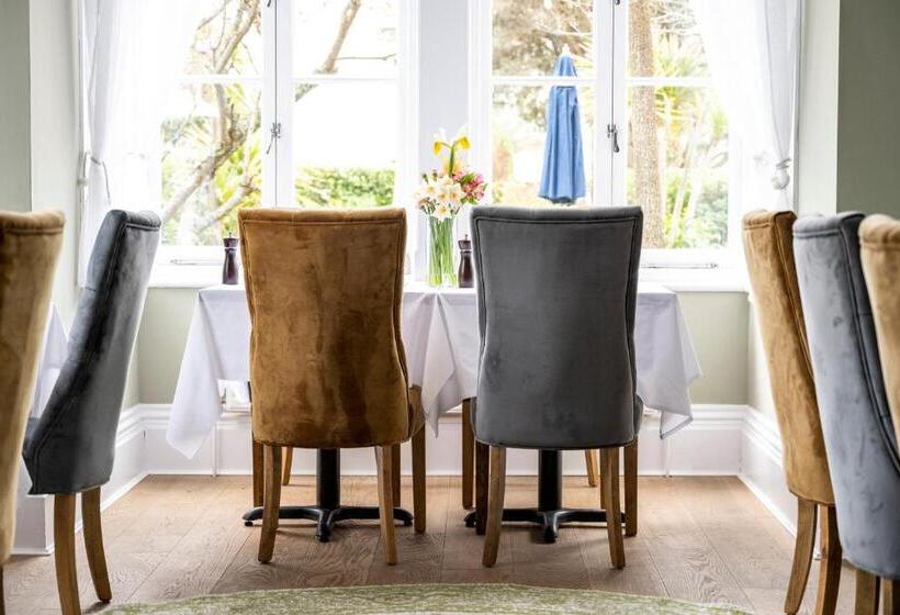 Отель St Marys Hall