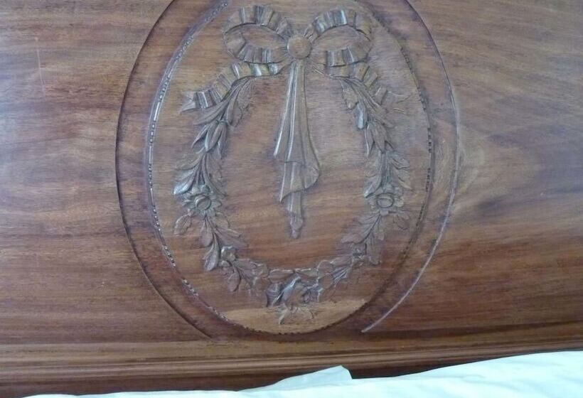 酒店 The Kestrel B&b