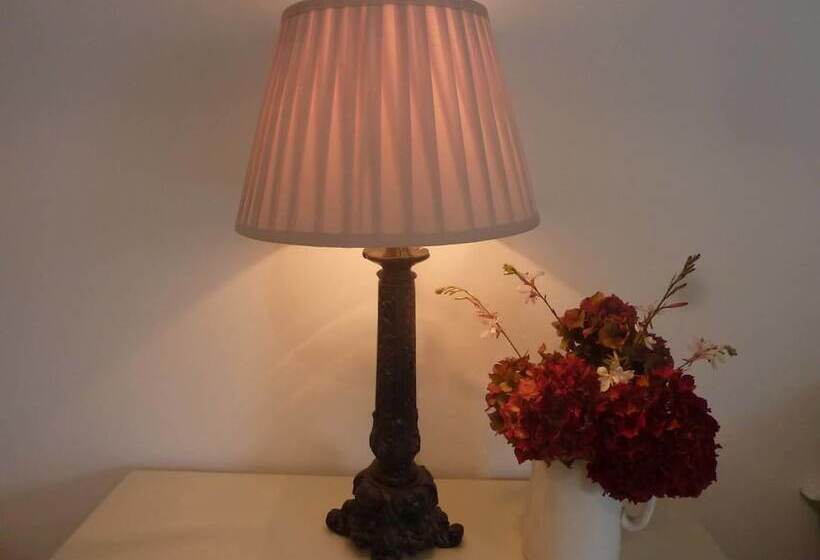 酒店 The Kestrel B&b