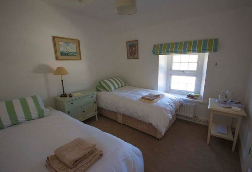 酒店 The Kestrel B&b