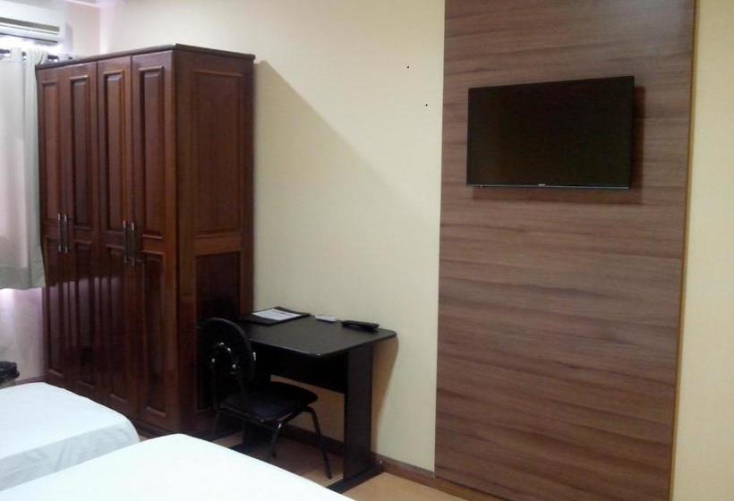 פנסיון Estação