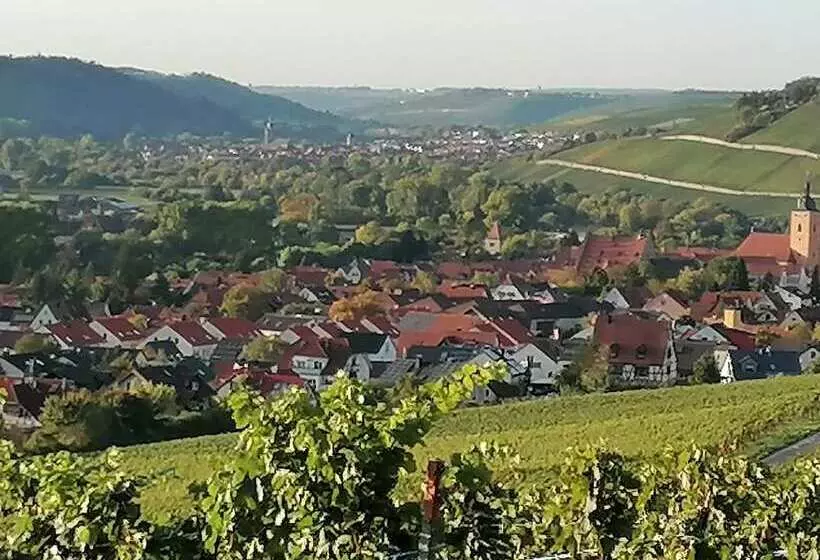 Majatalo Kirschberghof Gästehaus Und Weinverkauf