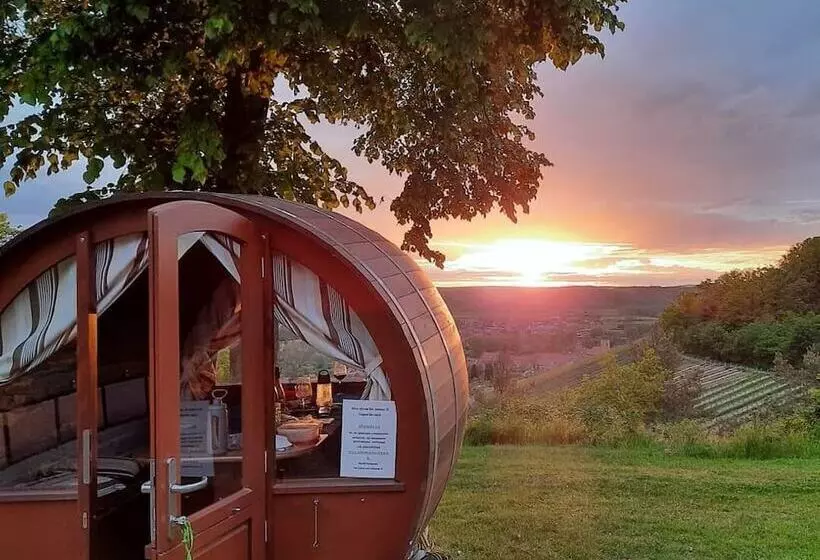 Majatalo Kirschberghof Gästehaus Und Weinverkauf