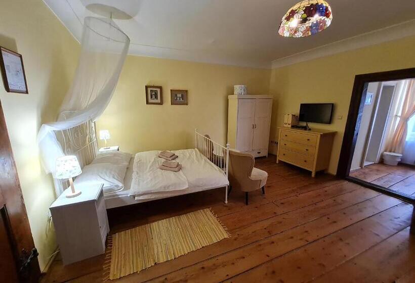 ペンション Penzion Nostalgia