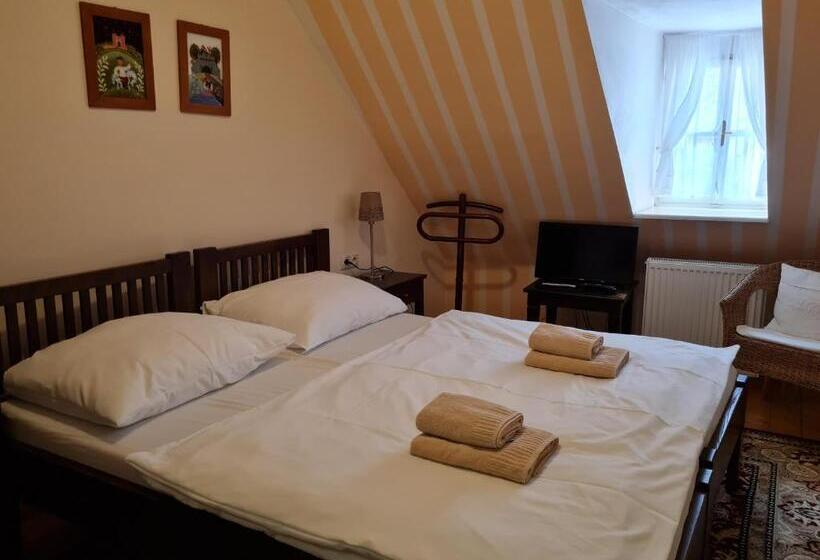 ペンション Penzion Nostalgia