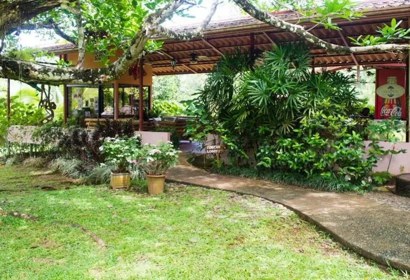 Retkeilymaja Blue Banyan Inn