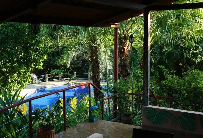 Retkeilymaja Blue Banyan Inn