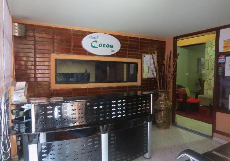 Общежитие Hostal Cocos Inn