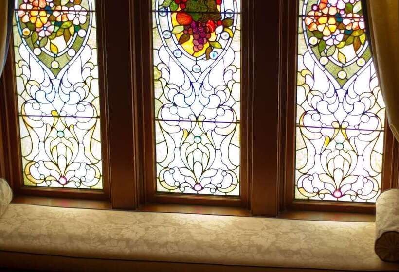 旅馆 Victoria's Historic Inn