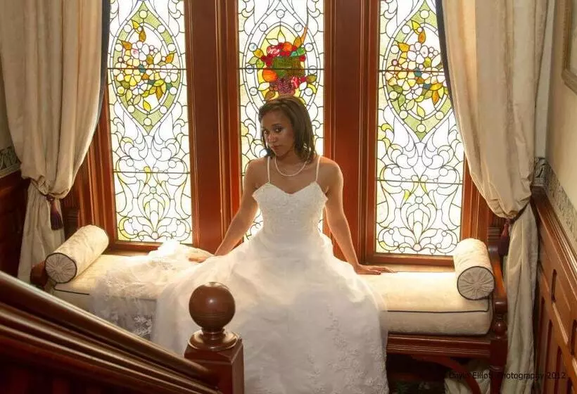 Retkeilymaja Victoria's Historic Inn