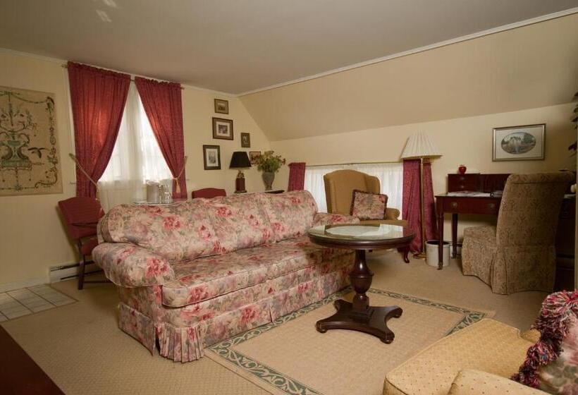 旅馆 Victoria's Historic Inn