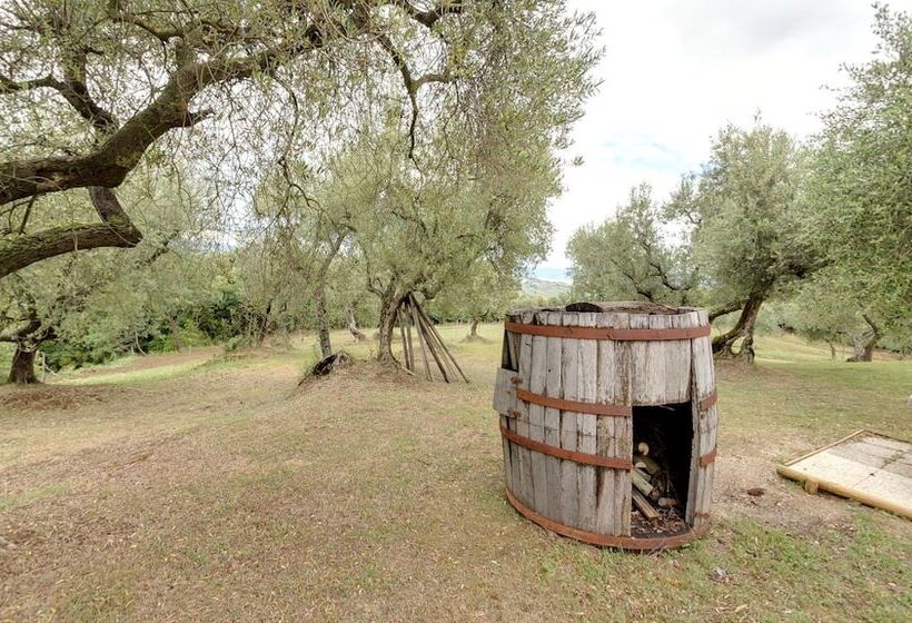 ホテル Agriturismo La Montagnola