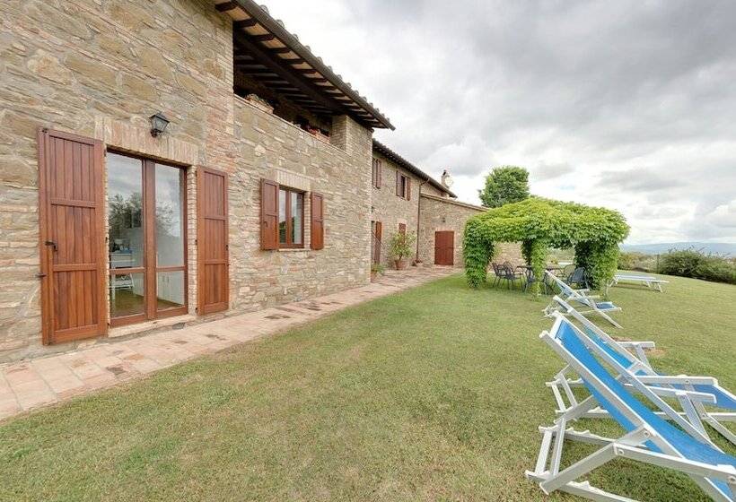 ホテル Agriturismo La Montagnola