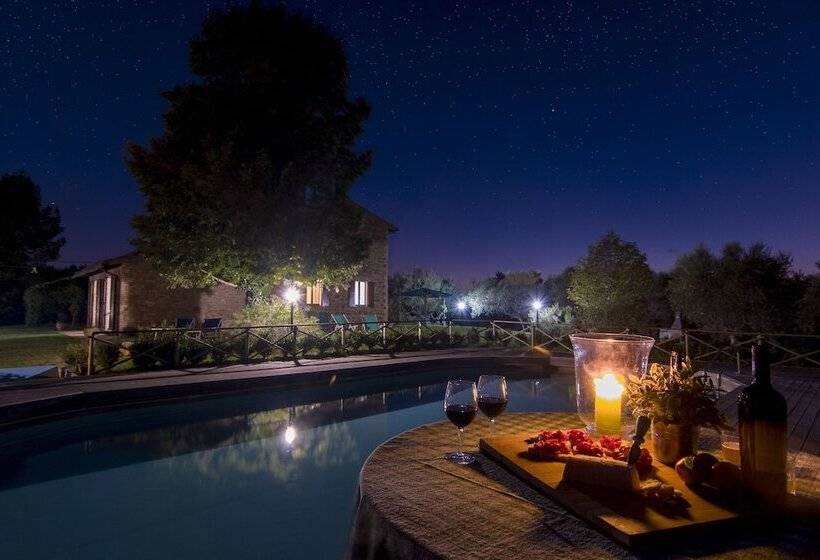 ホテル Agriturismo La Montagnola