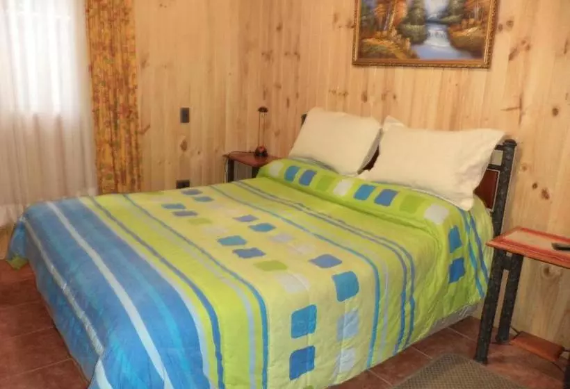 پانسیون Hostal Emalafquen