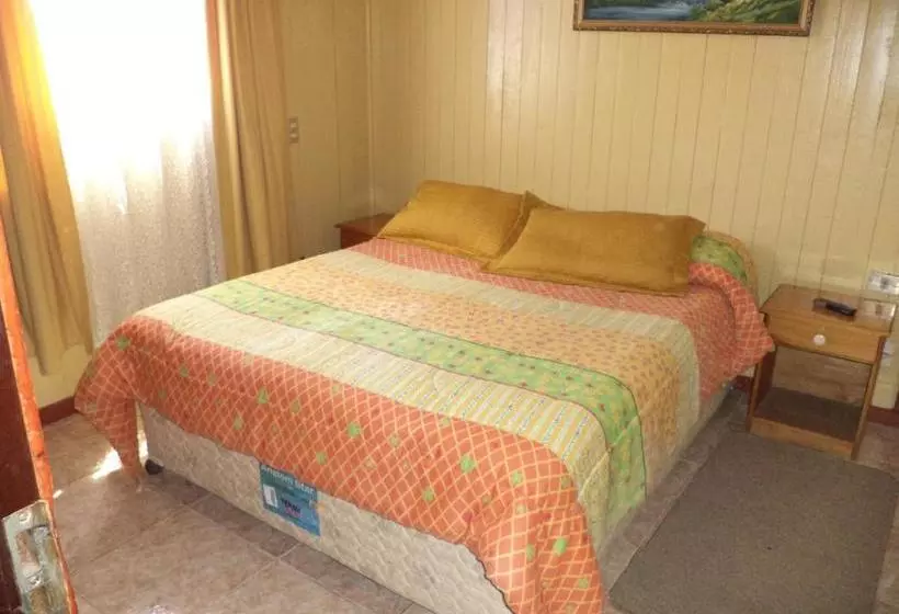 پانسیون Hostal Emalafquen