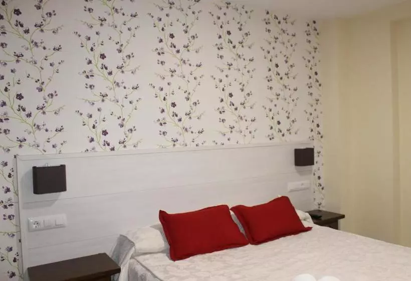 پانسیون Hostal San Roque