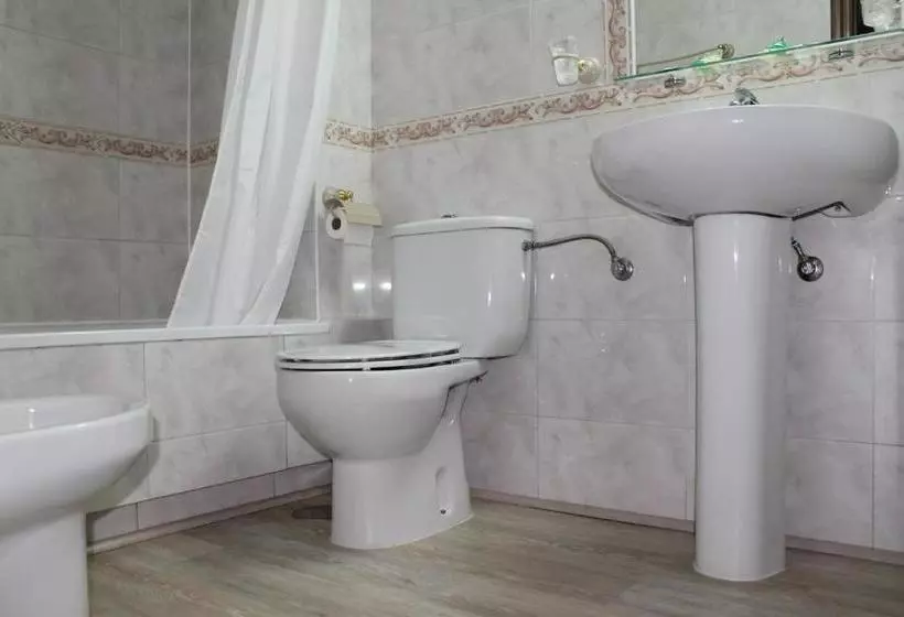 پانسیون Hostal San Roque