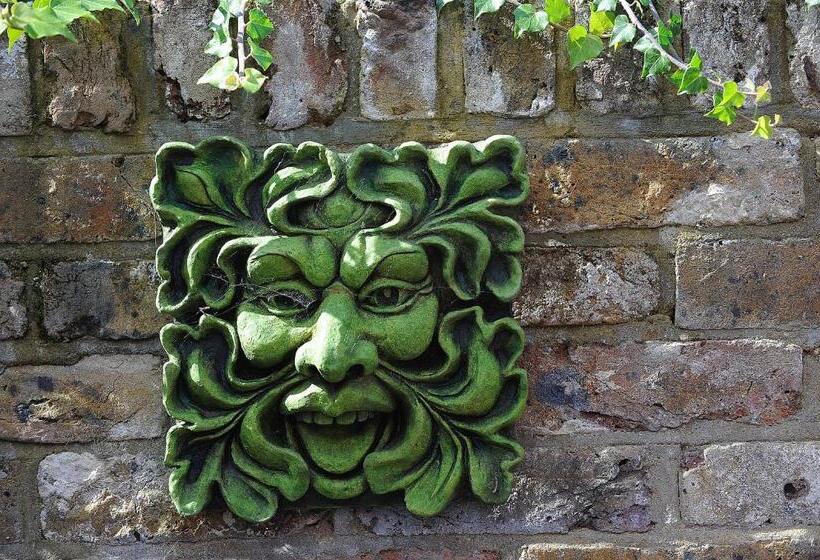 فندق صغير The Pilot Inn