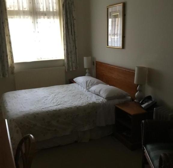 فندق صغير The Wheatsheaf Inn