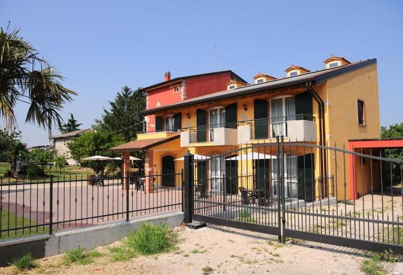 בית מלון כפרי Agriturismo Terra E Sole