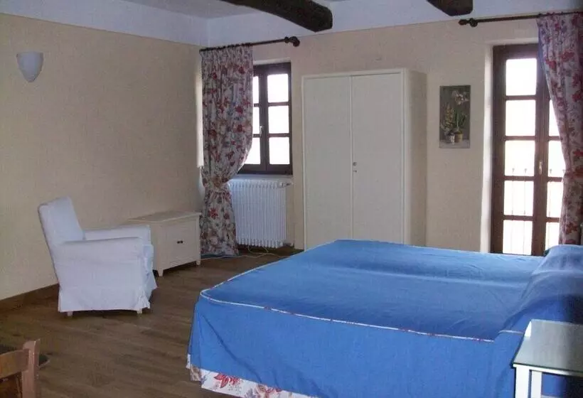 Hotelli Castello Di Grillano Guest House