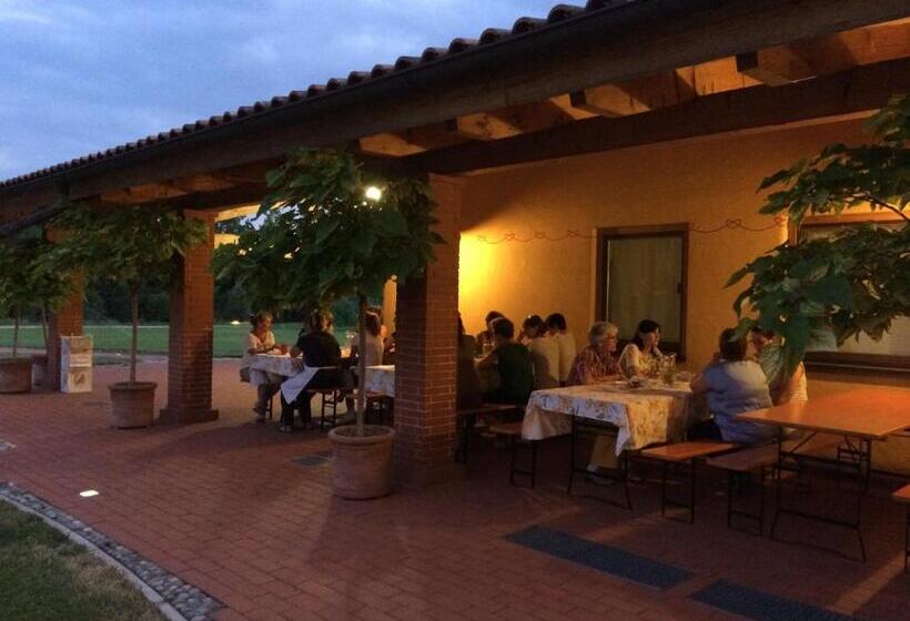 ホテル Corte All'olmo