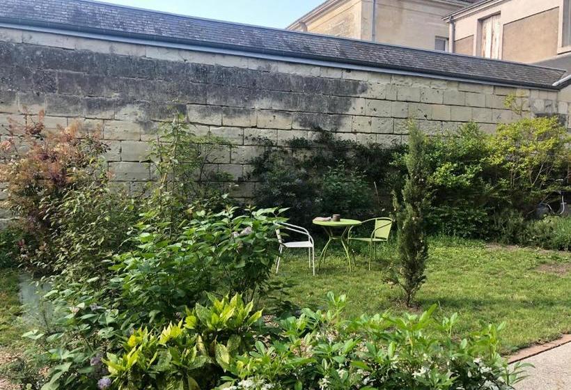 بنسيون A La Fleur De Lys