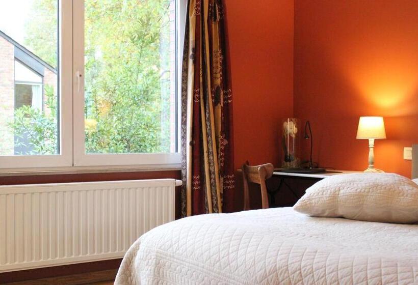 פנסיון Green Hill Guest House And Apartment