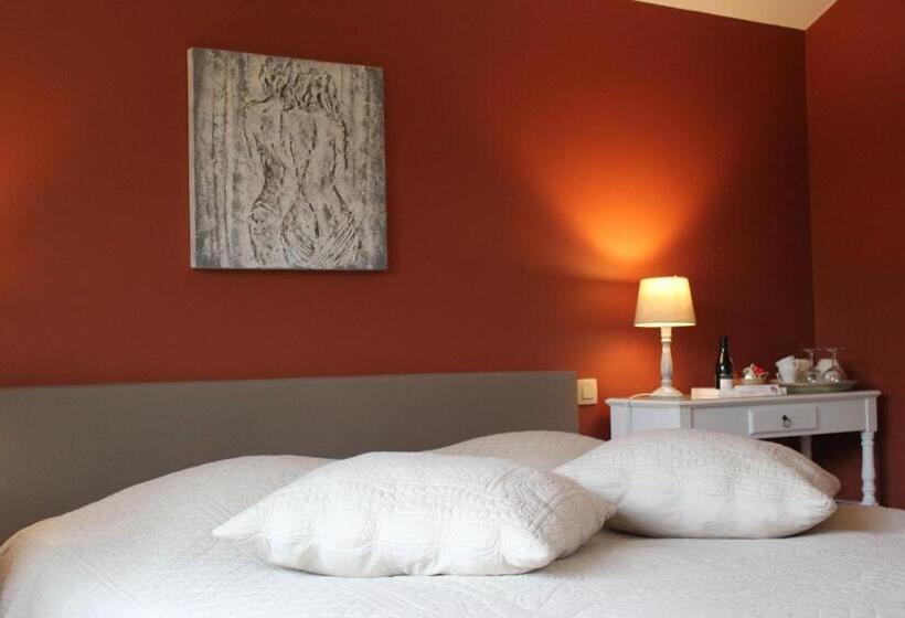 פנסיון Green Hill Guest House And Apartment